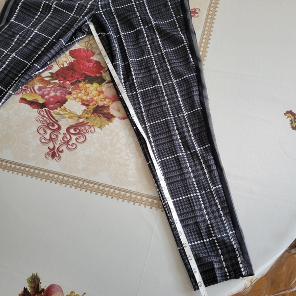 Adidas Tiro Soccer Pants Mens M Gray Black Tartan Plaid Zip Pocket Tapered Leg - Picture 13 of 15